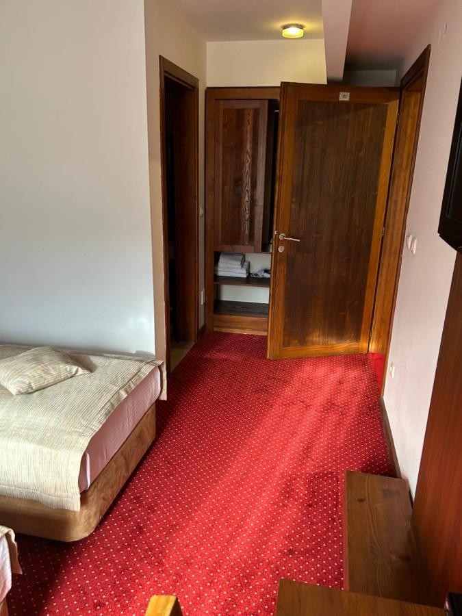 Garni Hotel Konak ซาราเยโว ภายนอก รูปภาพ