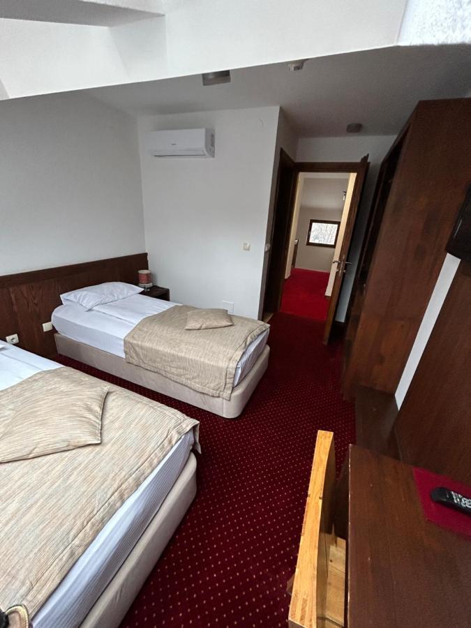 Garni Hotel Konak ซาราเยโว ภายนอก รูปภาพ