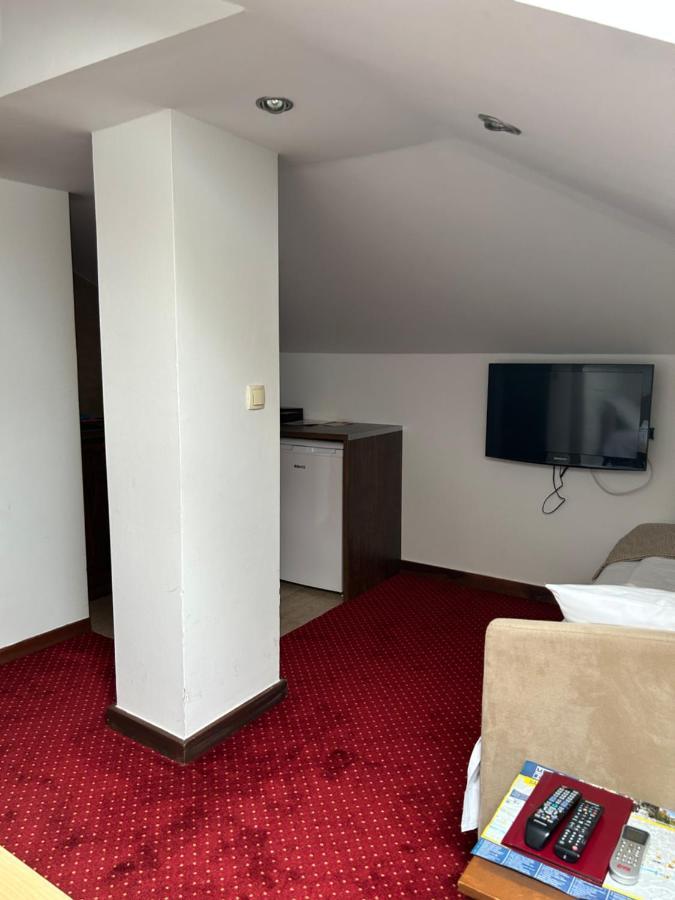 Garni Hotel Konak ซาราเยโว ภายนอก รูปภาพ