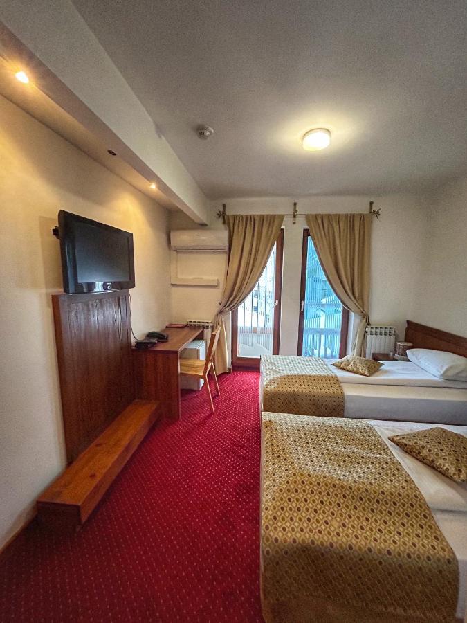 Garni Hotel Konak ซาราเยโว ภายนอก รูปภาพ