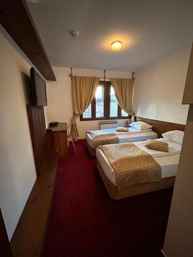 Garni Hotel Konak ซาราเยโว ภายนอก รูปภาพ