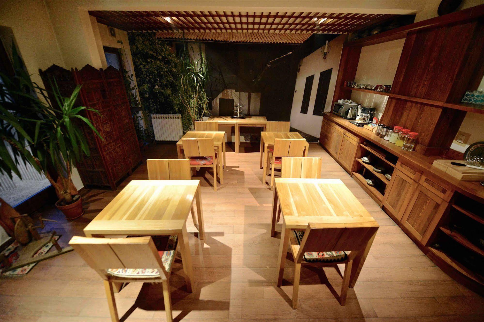 Garni Hotel Konak ซาราเยโว ภายนอก รูปภาพ